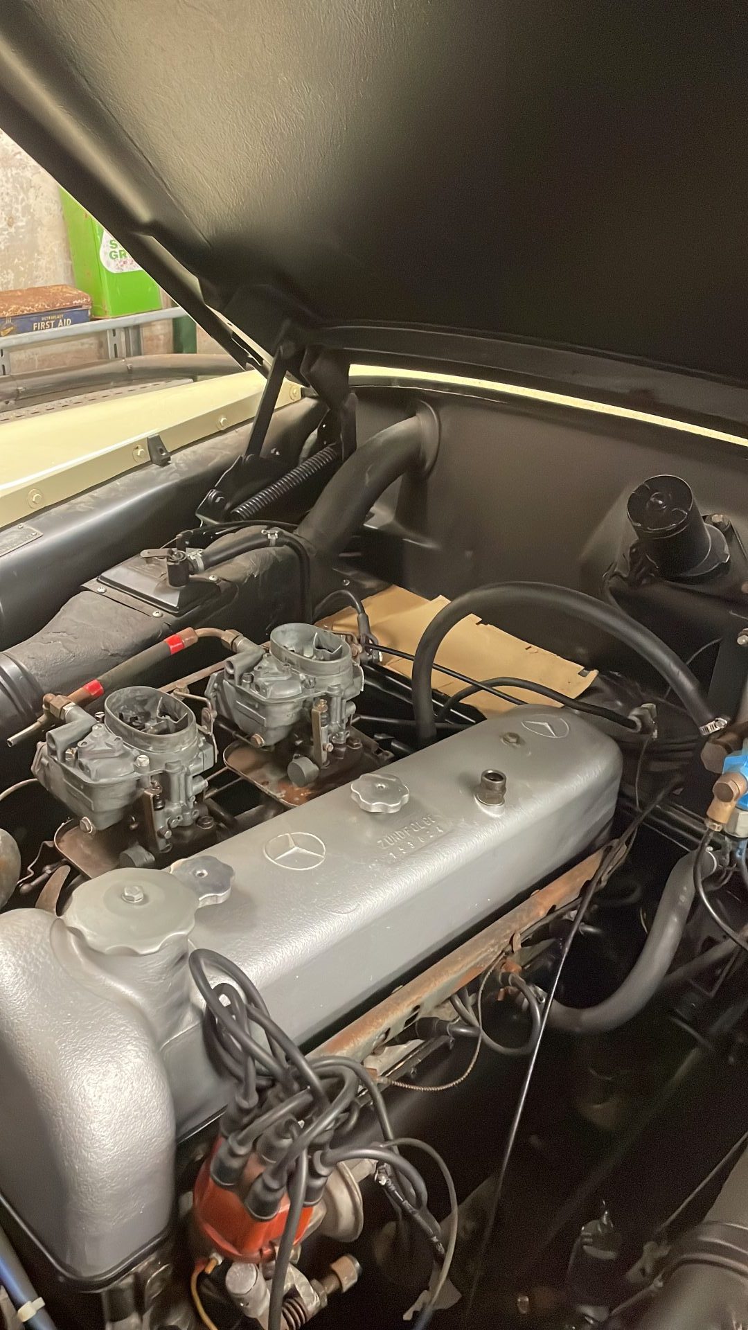 F5B3678C-C93E-4C02-AC53-8D7FF86194A8